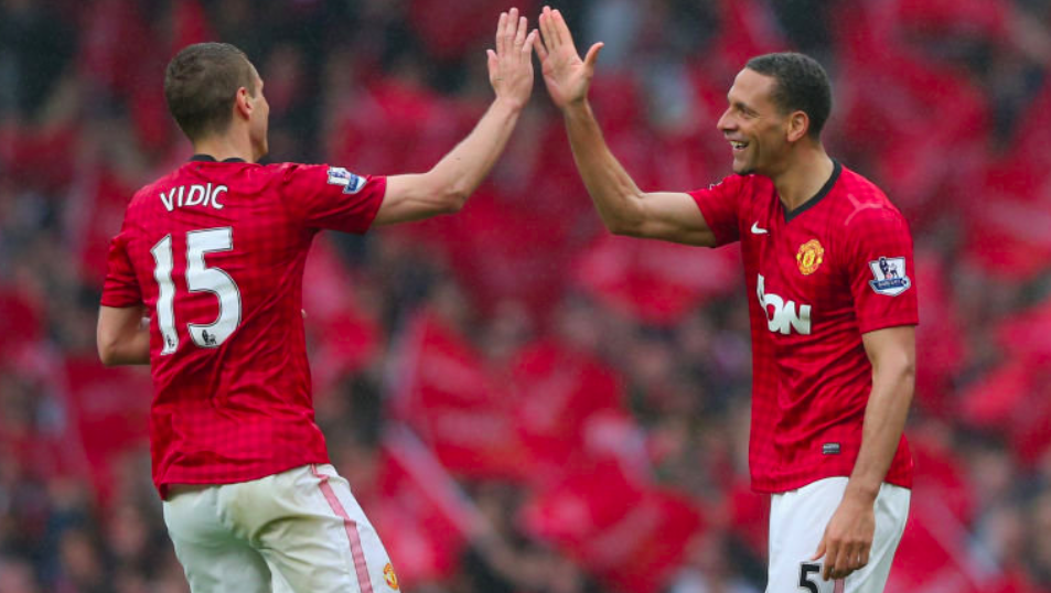 足球比赛中 足球比赛中